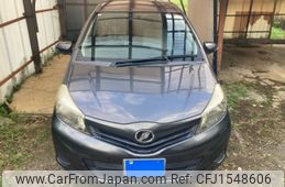 toyota vitz 2012 CFJ1548606