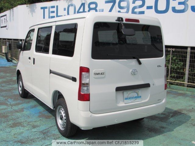 toyota townace-van 2025 CFJ1815239 image 2