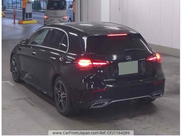 mercedes-benz a-class 2023 quick_quick_3DA-177012_W1K1770122V184178 image 2