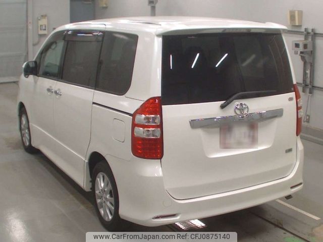 toyota noah 2011 NIKYO_HL43959 image 2