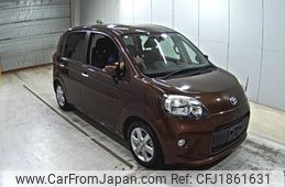 toyota porte 2012 CFJ1861631