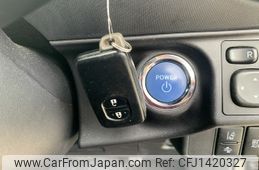 toyota aqua 2019 CFJ1420327