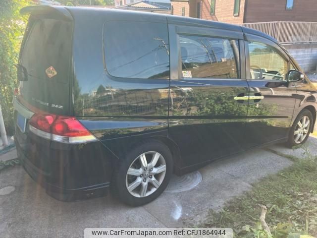 honda stepwagon 2006 CFJ1864944 image 2