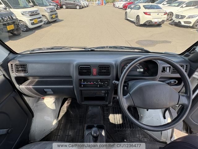 suzuki carry-truck 2005 quick_quick_LE-DA63T_DA16T-392458 image 2