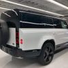 land-rover defender 2023 quick_quick_3CA-LE72WAB_SALEA8AW9P2205053 image 10