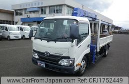 hino dutro 2016 CFJ1752449