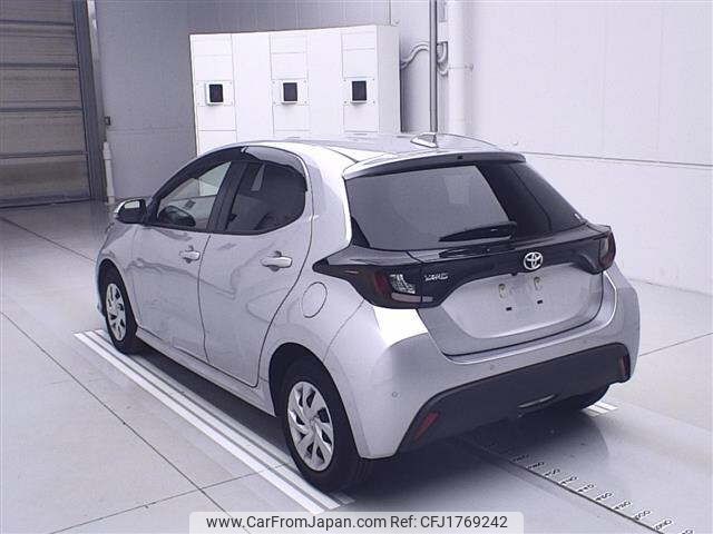 toyota yaris 2023 CFJ1769242 image 2