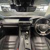 lexus is 2017 CFJ1817894 image 3