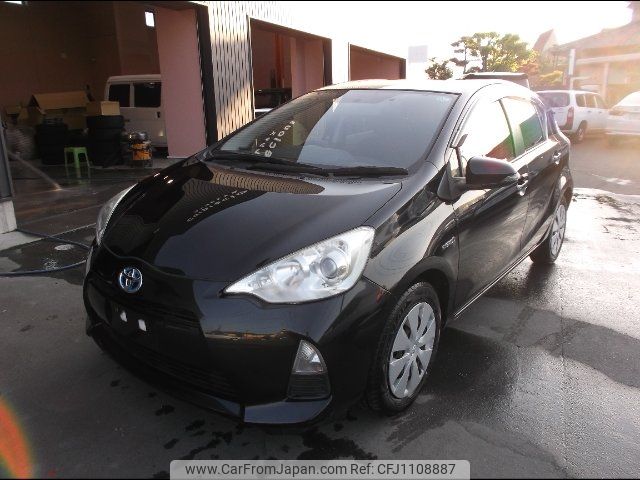 toyota aqua 2013 -TOYOTA 【新潟 501ｺ2520】--AQUA NHP10--6148902---TOYOTA 【新潟 501ｺ2520】--AQUA NHP10--6148902- image 1