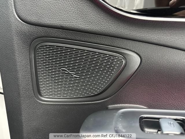 mercedes-benz c-class 2022 CFJ1844122 image 2