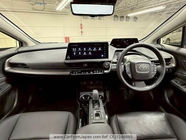 toyota prius 2023 quick_quick_6AA-MXWH60_MXWH60-4021685 image 2