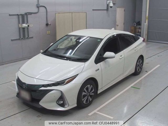 toyota prius-phv 2018 -TOYOTA--Prius PHV ZVW52-3048686---TOYOTA--Prius PHV ZVW52-3048686- image 1