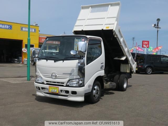 hino dutro 2014 GOO_NET_EXCHANGE_0903431A30240629W005 image 1