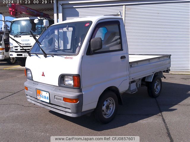 mitsubishi minicab-truck 1995 c476808d13b0779b9c2dde0eb49ed486 image 1