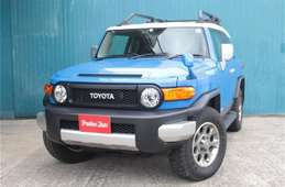 Toyota FJ Cruiser 2011