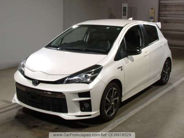 toyota vitz 2018 -TOYOTA--Vitz DAA-NHP130--NHP130-2034027---TOYOTA--Vitz DAA-NHP130--NHP130-2034027- image 1