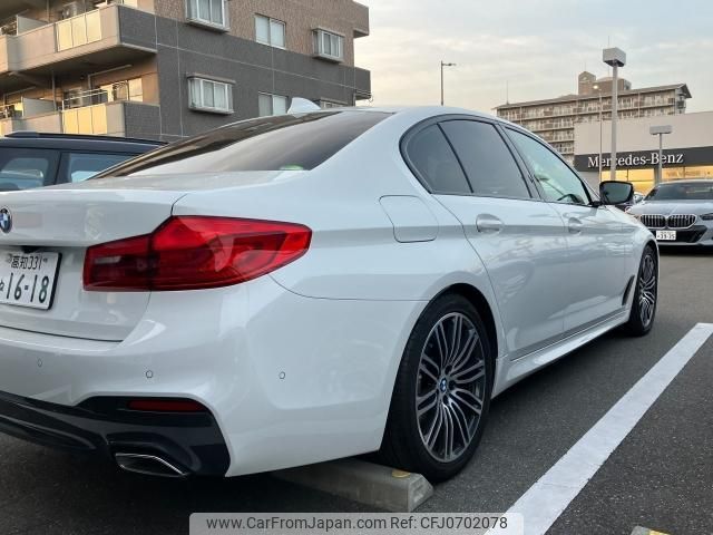 bmw 5-series 2018 quick_quick_ABA-JR20_WBAJR32010WW01162 image 2