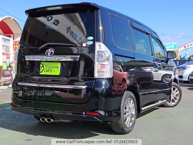 toyota voxy 2012 -TOYOTA--Voxy DBA-ZRR70W--ZRR70-0520263---TOYOTA--Voxy DBA-ZRR70W--ZRR70-0520263- image 2