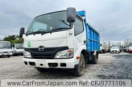 hino dutro 2013 GOO_NET_EXCHANGE_0401943A30240502W002