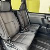 toyota voxy 2018 222 image 14