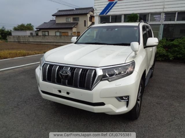 toyota land-cruiser-prado 2017 -TOYOTA--Land Cruiser Prado GDJ150W--0023103---TOYOTA--Land Cruiser Prado GDJ150W--0023103- image 1