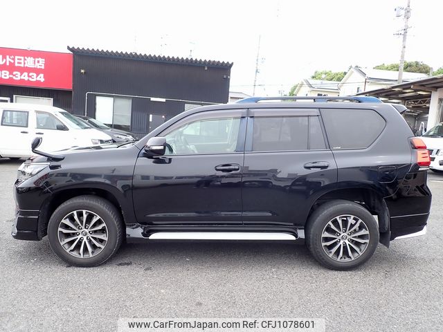 toyota land-cruiser-prado 2017 25111010 image 2