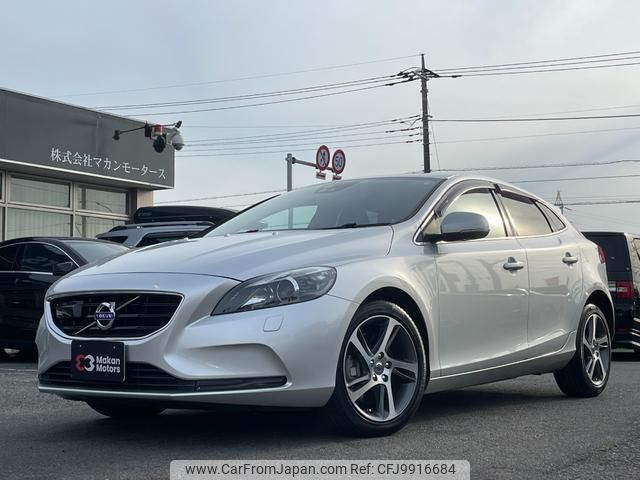 volvo v40 2016 quick_quick_MD4204T_YV1MVA8RDG2337952 image 1