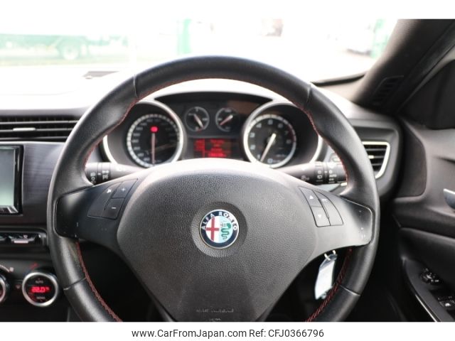 alfa-romeo giulietta 2012 -ALFA ROMEO--Alfa Romeo Giulietta ABA-94018--ZAR94000007025525---ALFA ROMEO--Alfa Romeo Giulietta ABA-94018--ZAR94000007025525- image 2