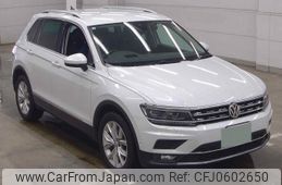 volkswagen tiguan 2018 quick_quick_LDA-5NDFGF_WVGZZZ5NZJW973181