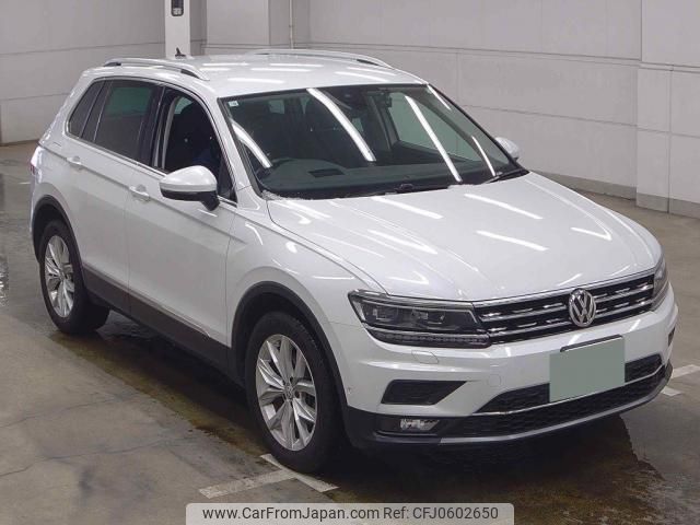 volkswagen tiguan 2018 quick_quick_LDA-5NDFGF_WVGZZZ5NZJW973181 image 1