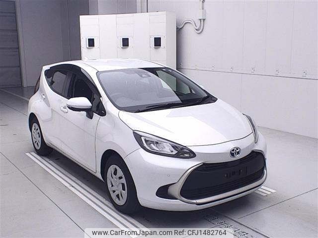 toyota aqua 2022 -TOYOTA--AQUA MXPK11--2063464---TOYOTA--AQUA MXPK11--2063464- image 1