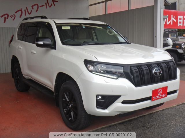 toyota land-cruiser-prado 2022 24632803 image 1