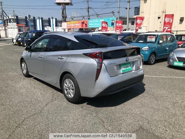toyota prius 2018 CFJ1549559 image 2