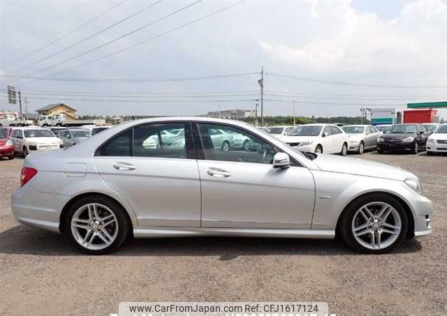 mercedes-benz c-class 2012 CFJ1617124 image 2