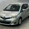 toyota vitz 2012 CFJ1637594 image 1