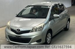 toyota vitz 2012 CFJ1637594