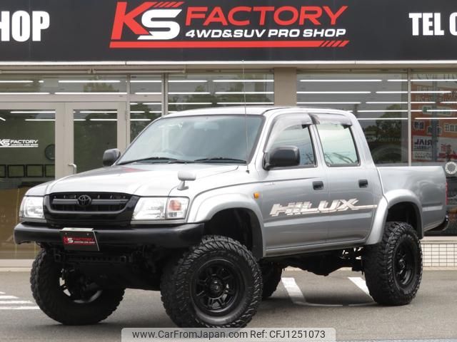 toyota hilux-sports-pick-up 2002 GOO_NET_EXCHANGE_0804367A30250605W001 image 1