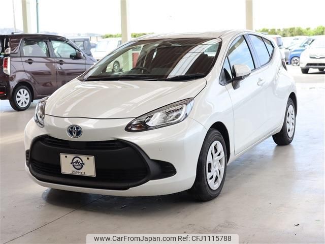 toyota aqua 2023 quick_quick_6AA-MXPK11_MXPK11-2104925 image 1