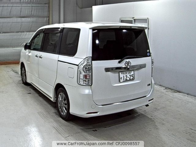 toyota voxy 2012 -TOYOTA--Voxy ZRR70W-0486509---TOYOTA--Voxy ZRR70W-0486509- image 2