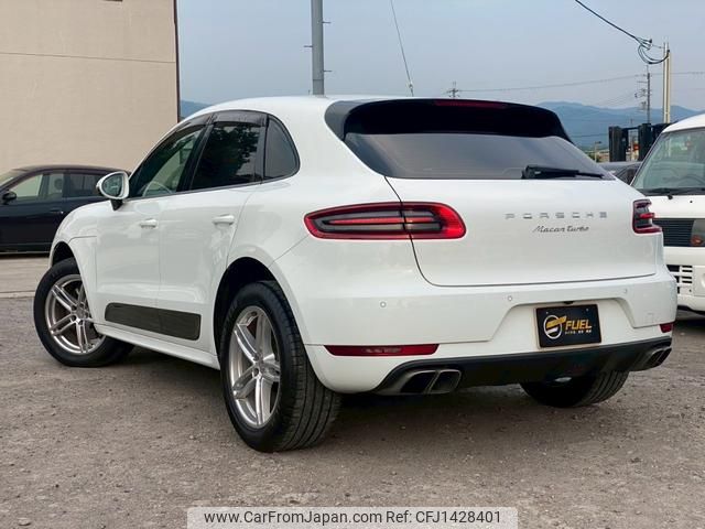 porsche macan 2015 GOO_JP_700070884830250710002 image 2