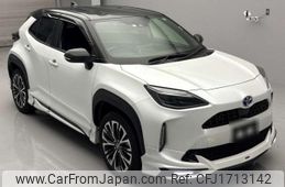 toyota yaris-cross 2023 CFJ1713142