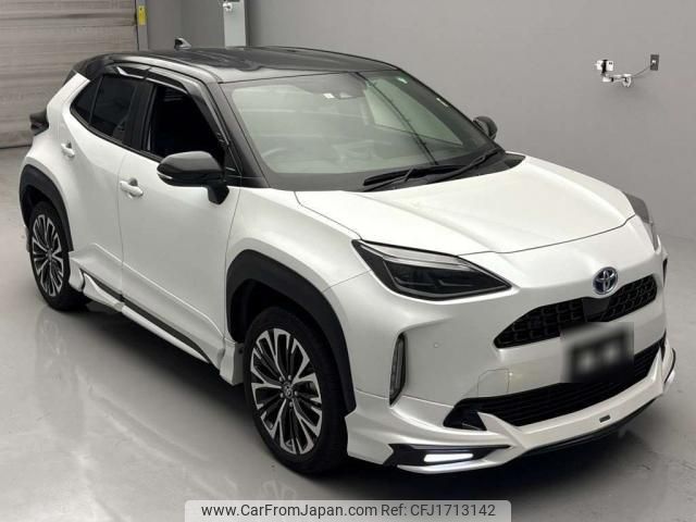 toyota yaris-cross 2023 CFJ1713142 image 1