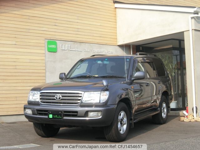 toyota land-cruiser-wagon 2004 -TOYOTA--Land Cruiser Wagon GH-UZJ100W--UZJ100-0150165---TOYOTA--Land Cruiser Wagon GH-UZJ100W--UZJ100-0150165- image 1