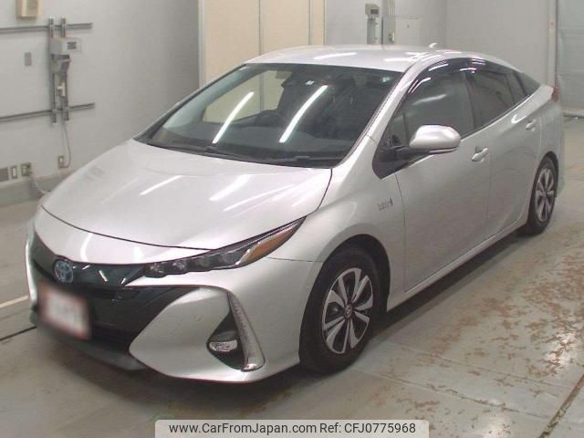 toyota prius-phv 2017 quick_quick_DLA-ZVW52_ZVW52-3037099 image 1