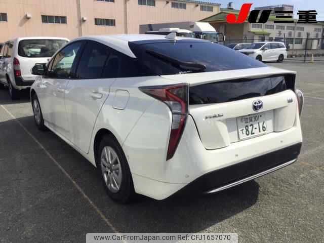 toyota prius 2017 CFJ1657070 image 2