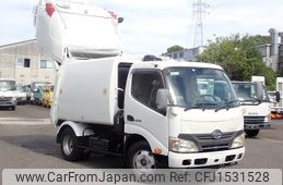 hino dutro 2011 CFJ1531528