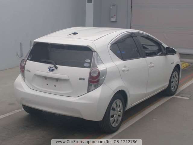 toyota aqua 2012 -TOYOTA--AQUA DAA-NHP10--NHP10-6007120---TOYOTA--AQUA DAA-NHP10--NHP10-6007120- image 2