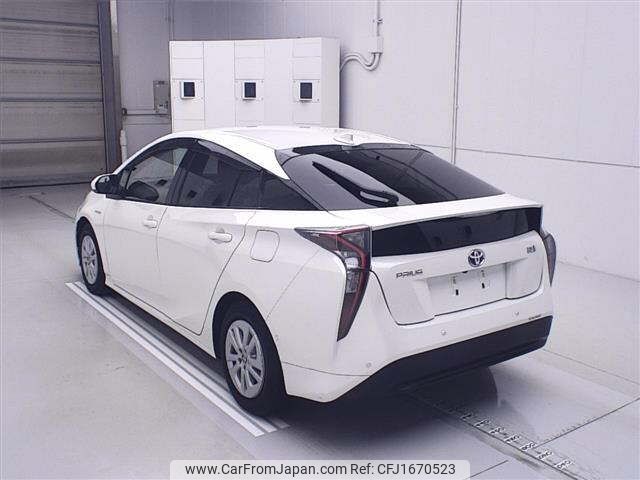 toyota prius 2018 CFJ1670523 image 2