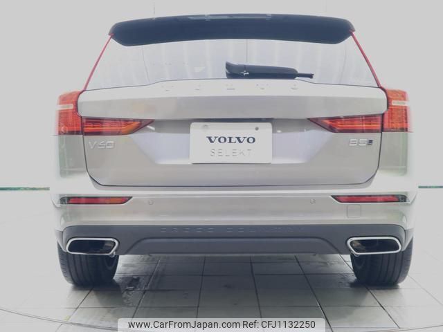 volvo v60 2022 quick_quick_ZB420TM_YV1ZZL1MCN1091404 image 2