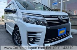 toyota voxy 2017 GOO_JP_700030018430250512001